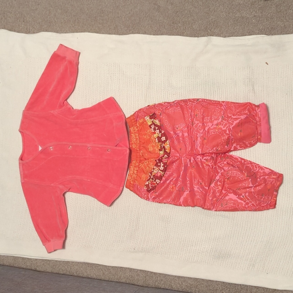 Oilily matching sweater and pants bright pink w/ orange & purple flowers Sz 18 M